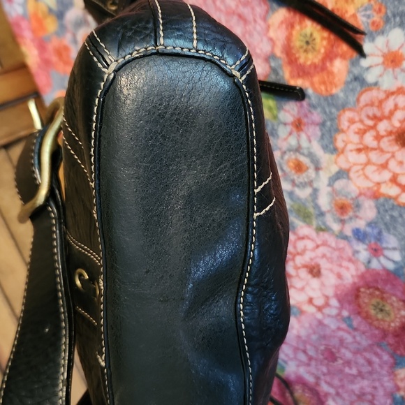 Coach Chelsea - Picture 8 of 15